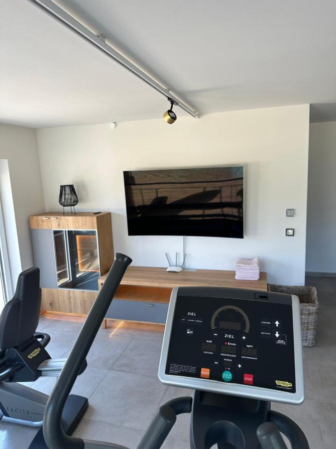 Poolhaus Bodensee Ideal Fuer Geschaeftsreisende Wasserburg Exterior foto